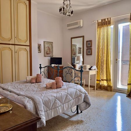 L'Attico In Centro Apartman Terni Kültér fotó